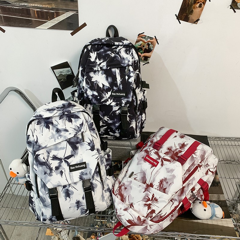 Chinese-style tie-dyed backpack, large-capacity multi-functional travel bag for high school and college students, casual bag, student schoolbag Application Scenario
