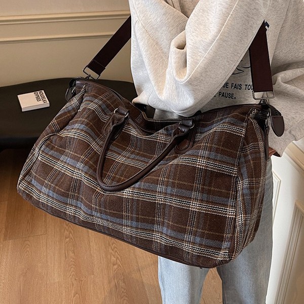New retro high-end handbags for autumn and winter 2024, color-blocking and checkered travel bags, large-capacity sports bags Specification drawing