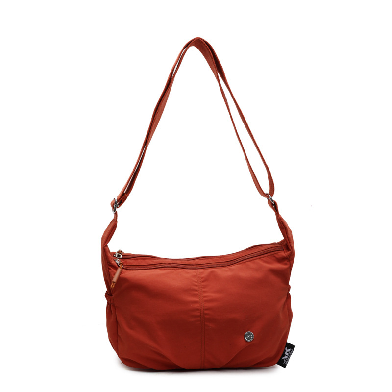 Women's Bag 2025 Spring New Casual Bag, casual nylon fabric single-shoulder crossbody bag, street trend commuting bag Item Picture
