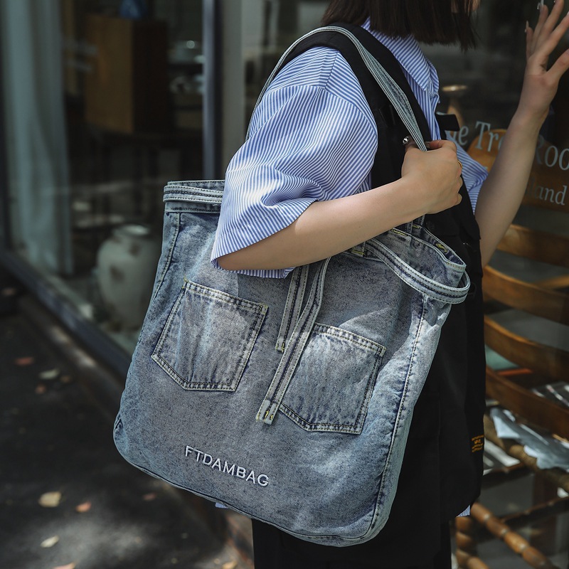 Retro washed denim canvas bag, 2024 new large-capacity commuter tote bag, fashionable and casual single-shoulder handbag full figure