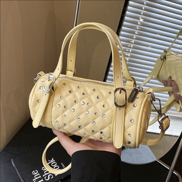Cross-border trend diamond-encrusted Boston handbag for women 2025 New versatile ins fashion diamond-patterned single-shoulder crossbody bag full figure