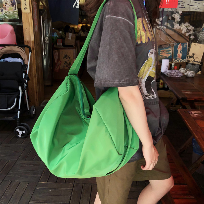 Large-capacity sports bags, fitness bags, women's single-shoulder bags, backpacks, crossbody travel bags, storage fashionable yoga bags, large bags details Picture
