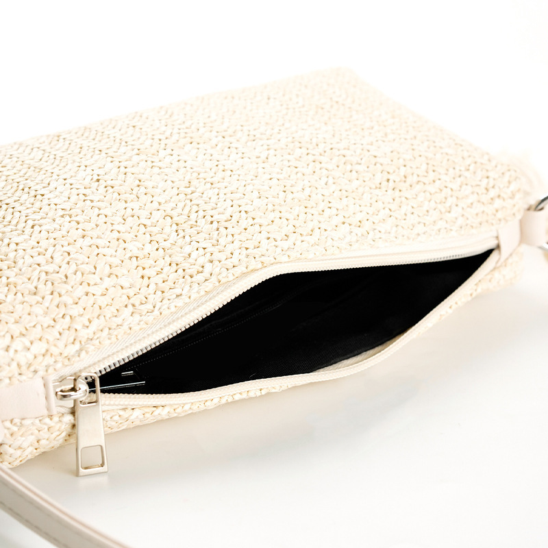 ins2024 New summer vacation style woven bag, large capacity handbag, shoulder bag, beach bag, straw woven bag Application Scenario
