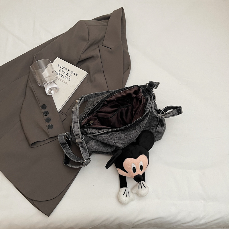 Denim schoolbag for female college students, high appearance level, single-shoulder dual-purpose fashionable backpack, ins simple and versatile commuting backpack Application Scenario