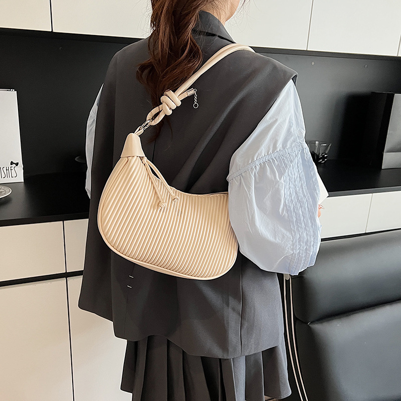 Cross-border women's bag, fashionable underarm bag, 2025 new style, versatile handbag, high-end shoulder bag, elegant crossbody bag details Picture