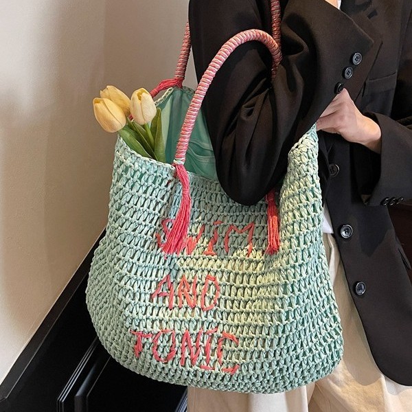 Summer new style straw-woven hand-held women's bag 2025 Korean version fresh large-capacity vegetable basket single-shoulder crossbody bag full figure