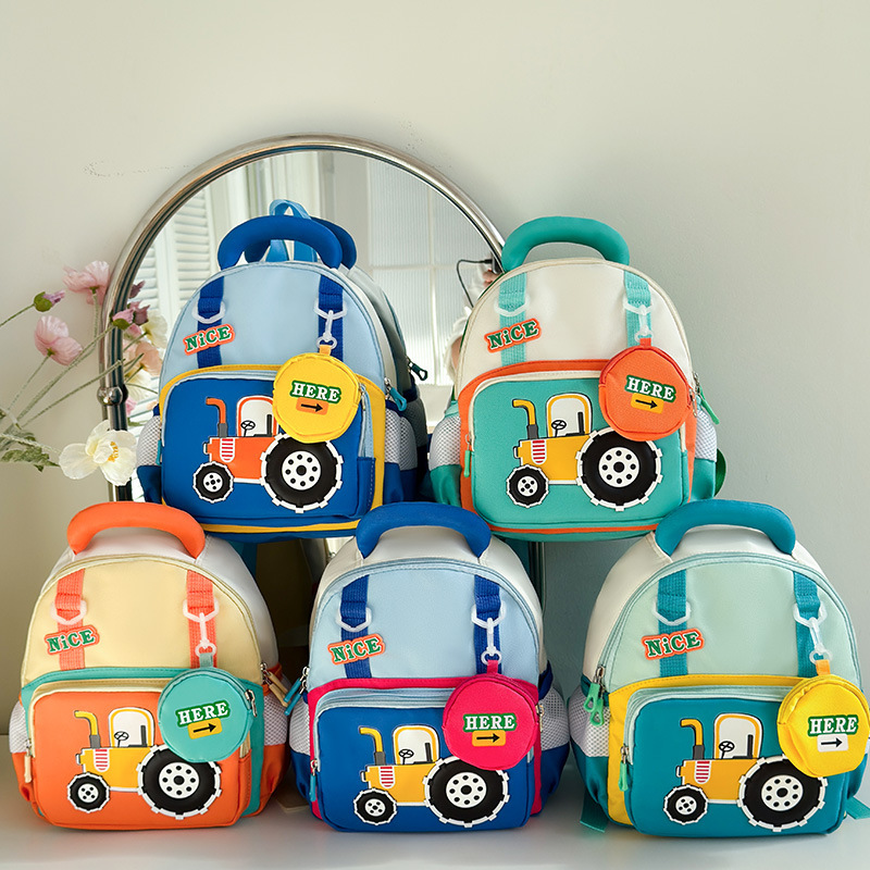 Kindergarten schoolbags, cartoon and animation, small and medium-sized class children's schoolbags, 3-5 years old boys and girls backpacks, preschool class backpacks full figure