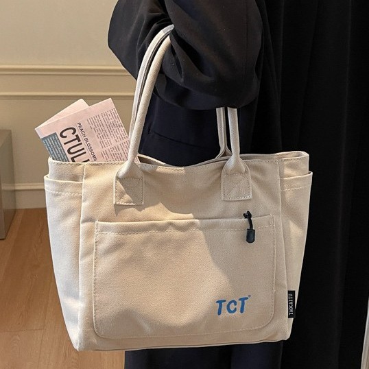 New retro and artistic nylon fabric single-shoulder bag for women, casual solid color handbag, large-capacity commuting crossbody bag for ladies Application Scenario