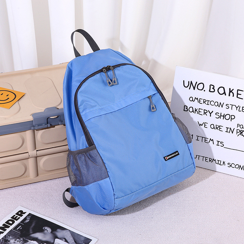 New lightweight, foldable, waterproof and wear-resistant backpack for children, large-capacity hiking bag, water-resistant outdoor casual bag details Picture