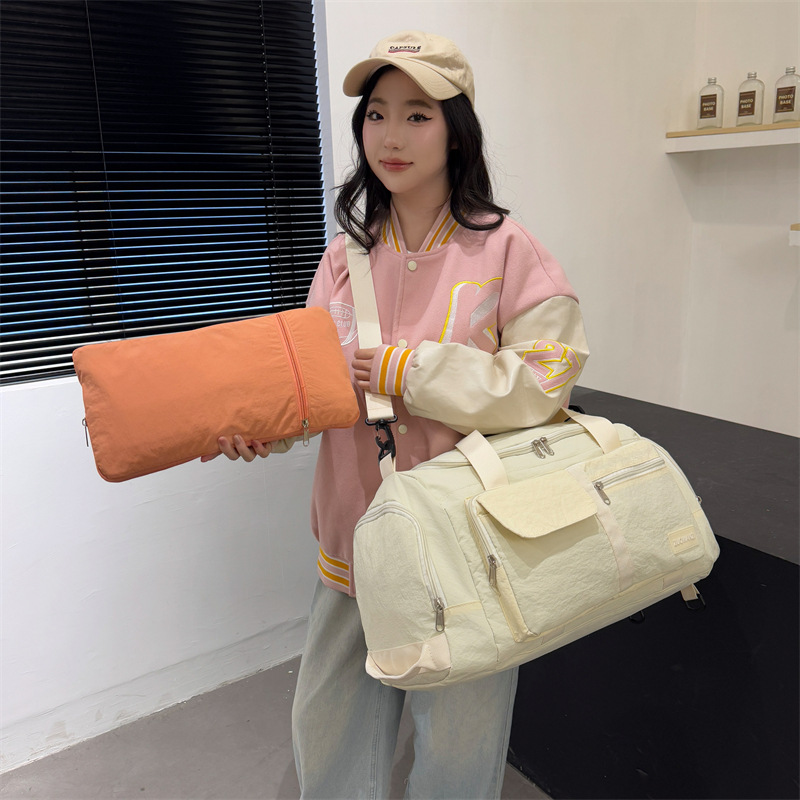 Foldable dry-wet separated travel bag, large-capacity swimming and fitness bag with shoe compartment, lightweight short-distance double-back luggage bag full figure