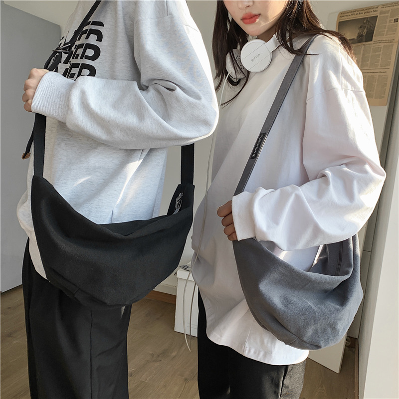 Canvas bag for women, 2021 new style Korean version Japanese Harajuku dumpling bag, trendy Instagram influencers, single-shoulder crossbody small bag details Picture