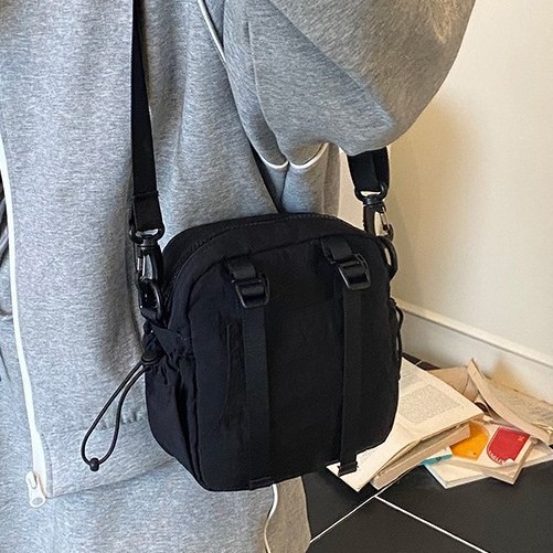 Korean spring new style Flash bag, ultra-light fabric bag, multi-functional casual small crossbody bag, shopping color-blocking crossbody bag Specification drawing