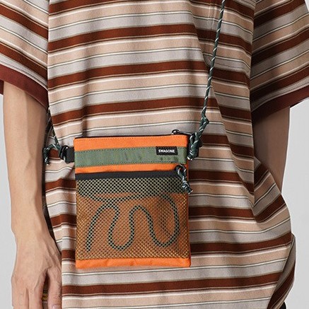 New nylon single-shoulder small square bag for women 2025 grid phone bag, casual, sporty and simple crossbody bag phone bag Specification drawing