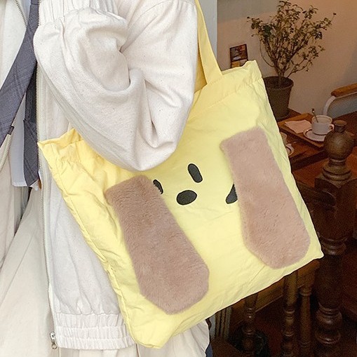 Cute cream-stuffed, fluffy, cotton-padded, large-capacity single-shoulder canvas bag, Tote, large-capacity casual design cartoon bag Application Scenario