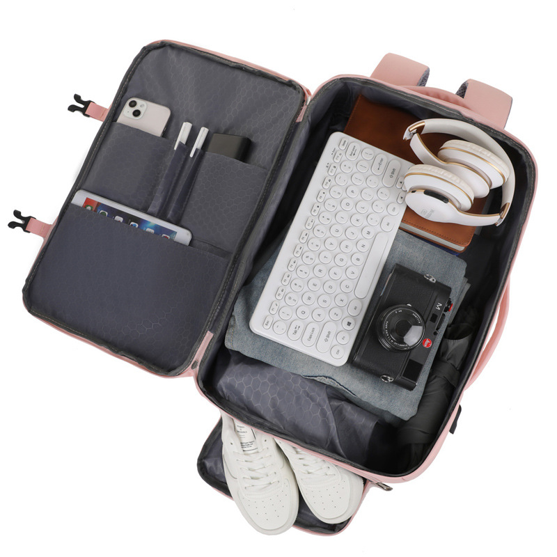 Business travel backpack for men and women, lightweight and multi-functional backpack, computer bag, USB charging, short-distance business trip and travel bag Application Scenario