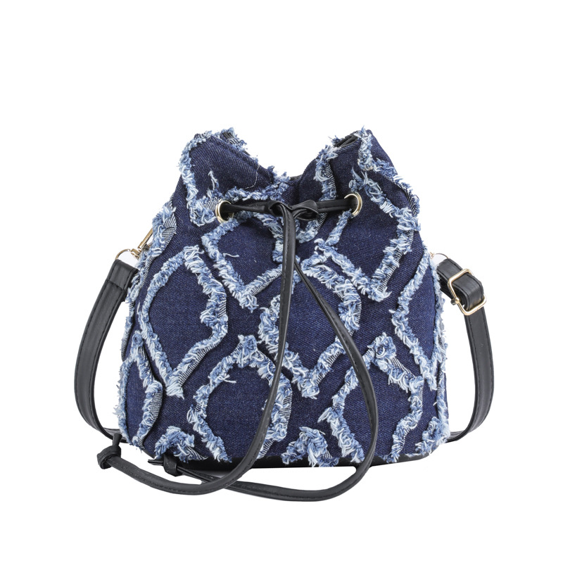 Denim diamond-patterned fashionable and casual single-shoulder bag for women, 2025 new style, personalized small change bag, trendy underarm bag Item Picture
