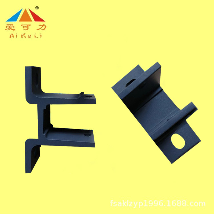 Outdoor sunshade awning, rain shelter, mobile carport accessories, retractable sunshade awning, rain shelter, parking shed installation, fixed wall code Application Scenario