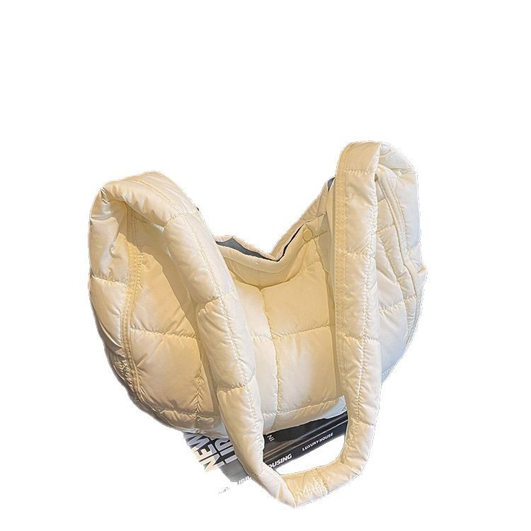 Korean style ins fashion down cotton large-capacity women's new 2024 winter niche cream puff cloud crossbody bag Item Picture