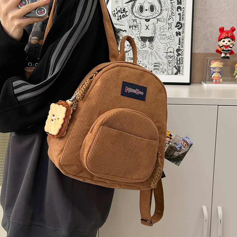 New retro forest-themed corduroy backpack, a Korean-style ins artistic backpack for college students to attend classes and go shopping full figure