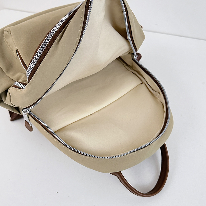 Travel lightweight backpack, ladies' fashionable large-capacity computer bag, outdoor travel backpack, fashionable mommy bag Application Scenario