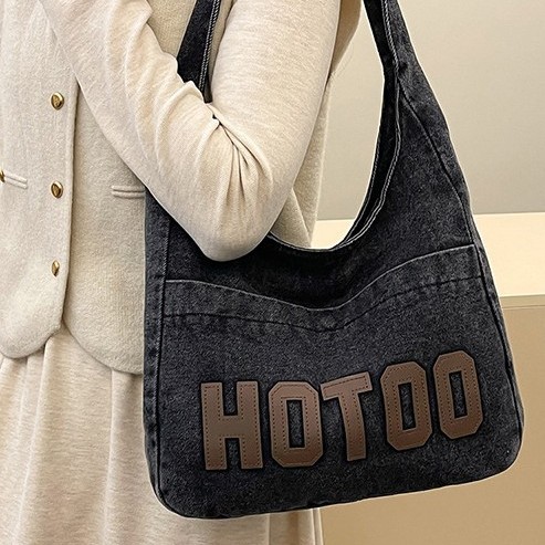 A large-capacity tote bag for women, a new minimalist denim bag for 2024, a cross-border Korean version minimalist single-shoulder bag, a trendy women's bag details Picture