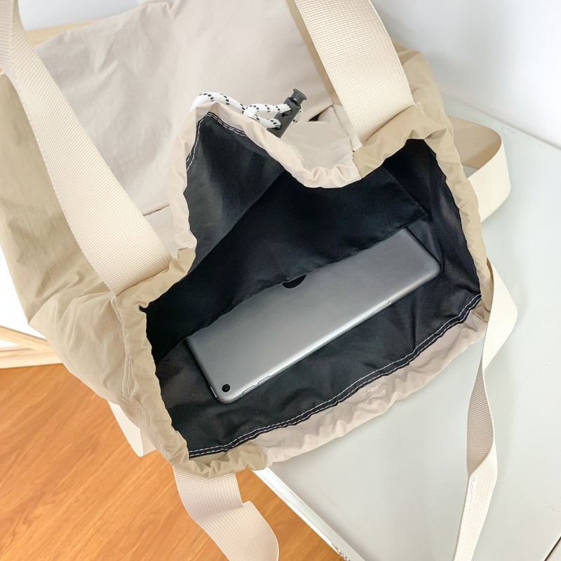 Japanese InS-style simple backpack, female college student schoolbag, male casual travel backpack, drawstring single-shoulder drawstring pocket Application Scenario