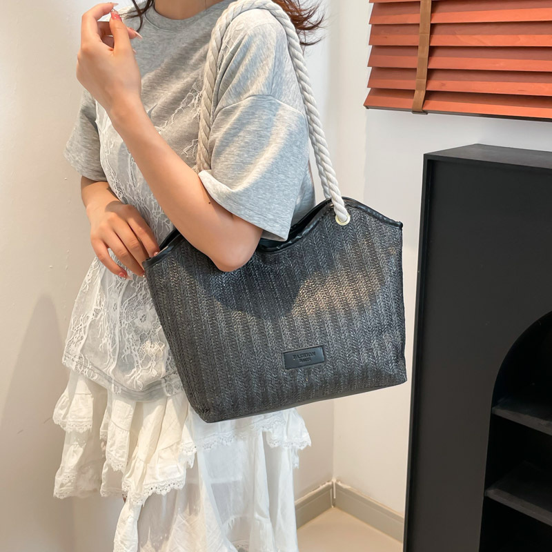 European and American large-capacity 2025 new style bag, seaside vacation casual straw woven bag, woven single-shoulder beach tote bag details Picture