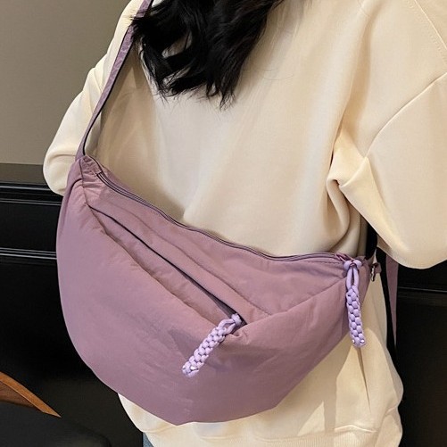 Solid color large-capacity crossbody bag for women, 2025 new style casual and lightweight Korean-style single-shoulder bag, laid-back commuting tote bag full figure