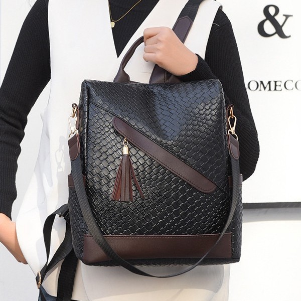Retro-textured, light luxury, dirt-resistant, woven, fashionable and anti-theft autumn and winter trend backpack, color-blocking casual backpack full figure