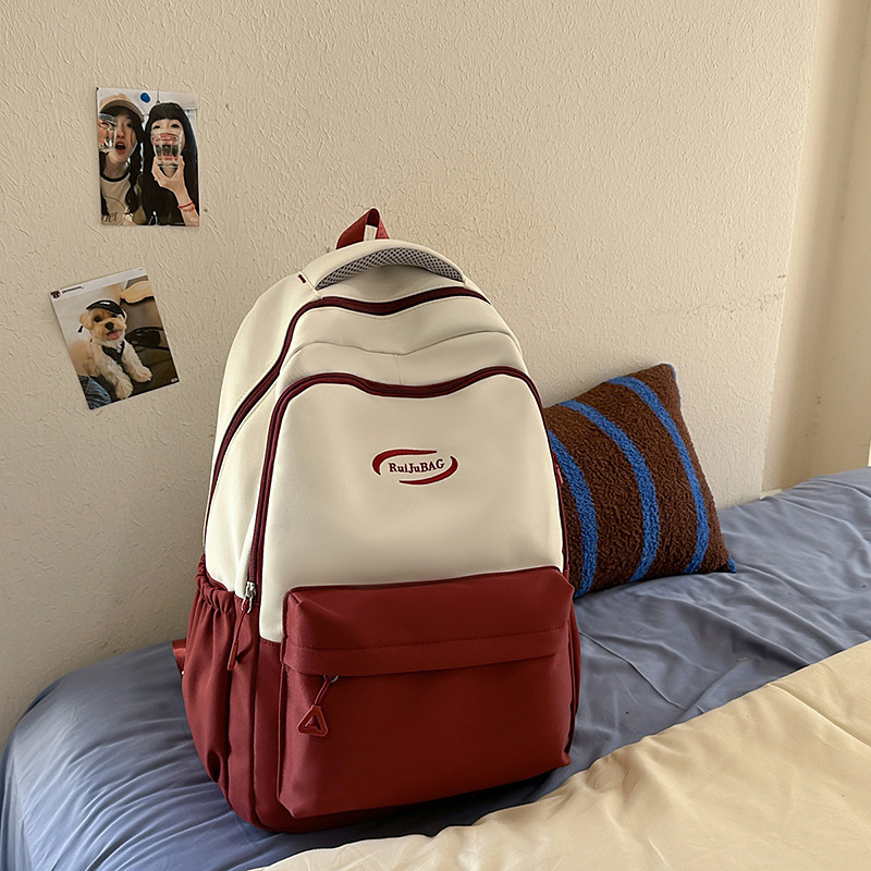 New Korean-style backpack for college students, large capacity, fresh and simple, versatile backpack for junior high school students and high school students Application Scenario