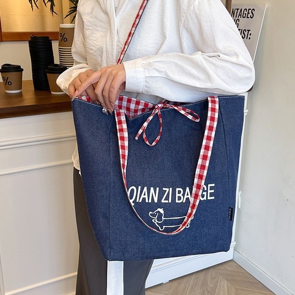 Double-sided backpack checkered canvas bag for women, high-end, light luxury, large-capacity bag, fashionable single-shoulder hand-carry tote bag details Picture