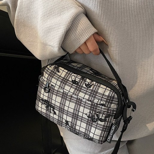 Spring and summer new fashionable floral fabric bag, Korean style fashionable and trendy ladies' small square bag, large capacity single-shoulder crossbody bag Specification drawing