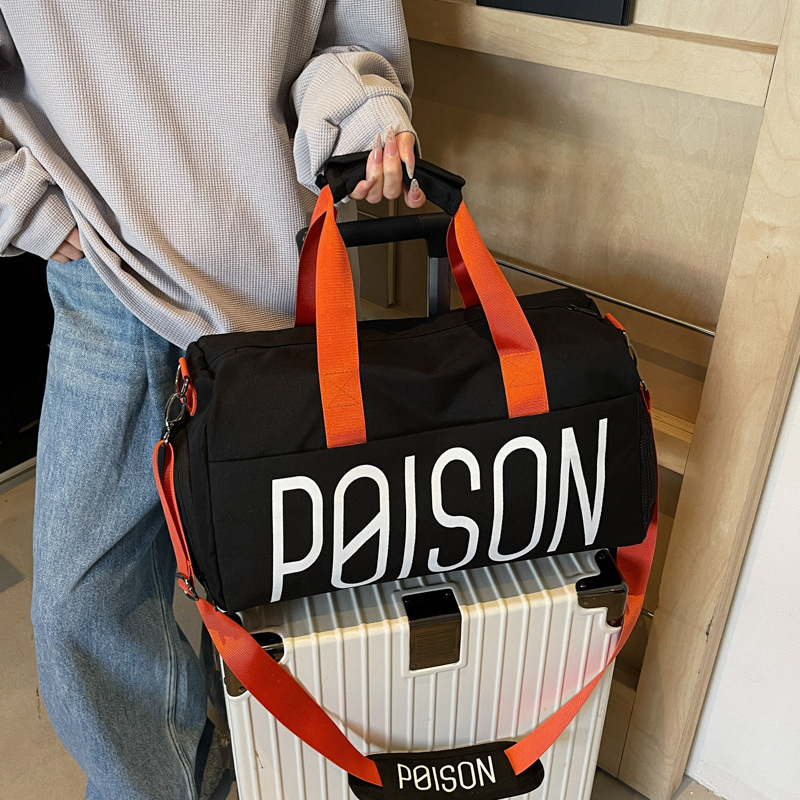 New fresh, simple and fashionable travel bag, large-capacity casual short-distance luggage bag, Korean-style trendy outdoor sports bag Application Scenario