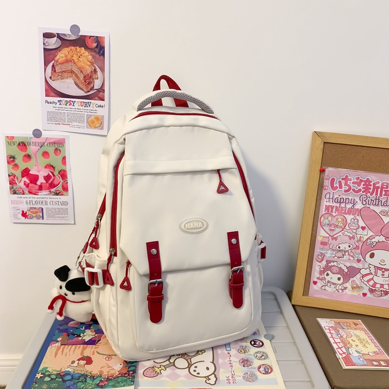 Girls' Korean version Instagram campus lightweight and large-capacity backpack for grades 2 to 6 to relieve the burden, junior high school students' backpack Application Scenario