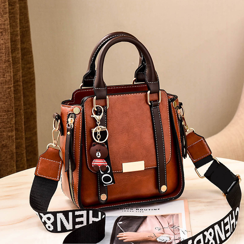 Bag Girl 2022 New style fashionable retro handbag, Korean style simple and casual style single-shoulder crossbody bag consignment full figure