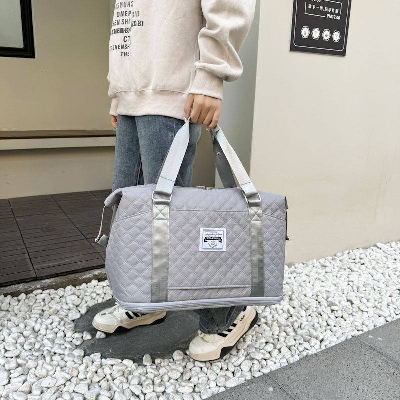 Wholesale of new three-in-one travel backpacks with dry and wet separation, sports hand-held fitness bags, and expandable moving storage bags Specification drawing