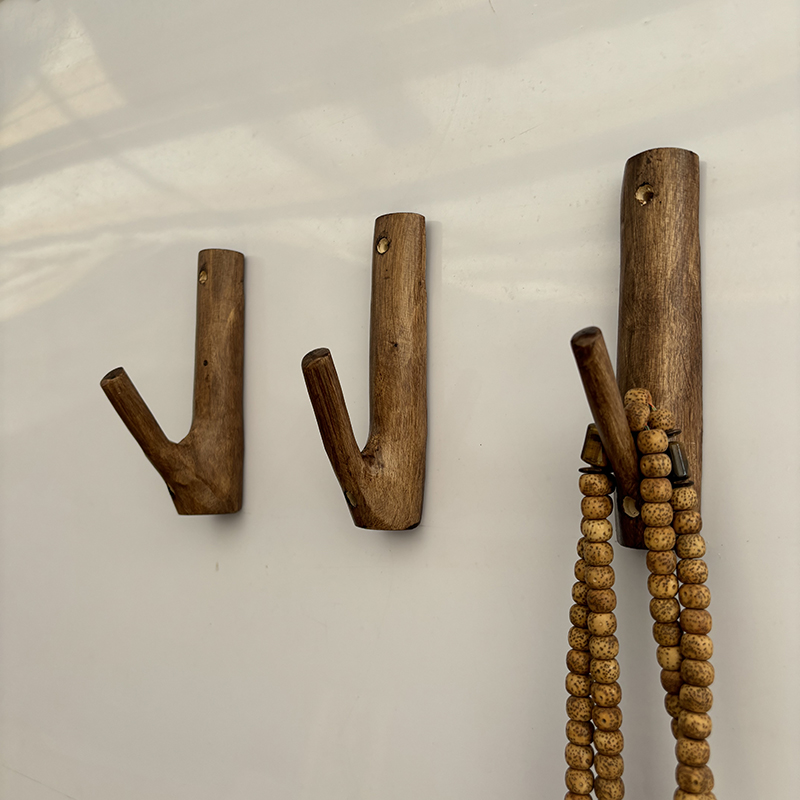 Solid wood branch hooks, coat hooks, creative hanging clothes rack, wall-mounted, wall wooden hooks, creative hooks Specification drawing