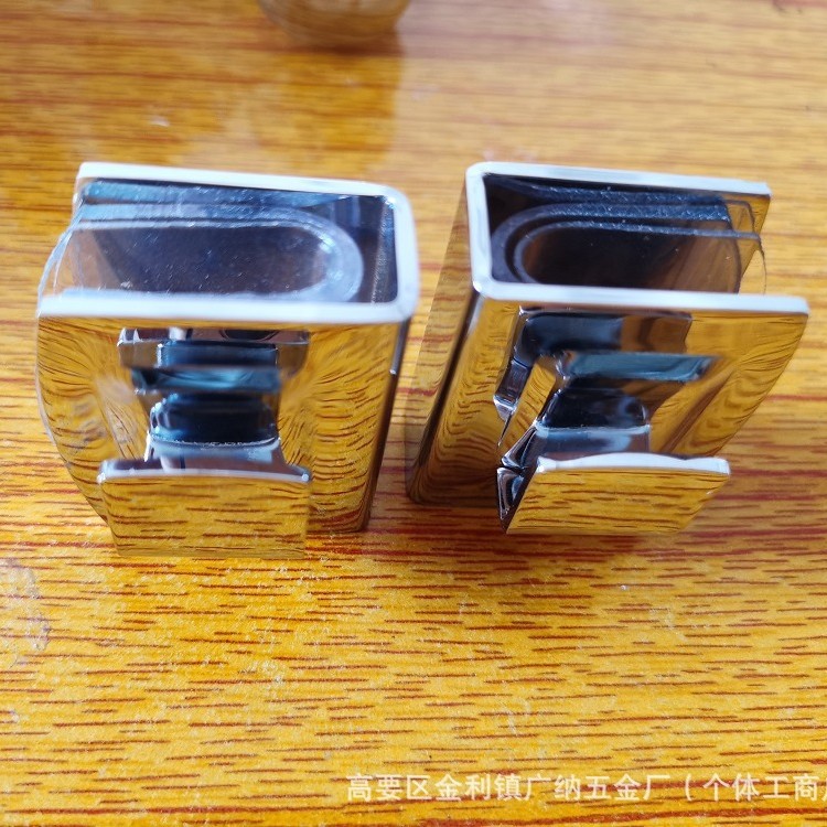 The door clamp accessories for double-sided glass are divided into left and right office knob door locks, door clamps for bathroom and shower room glass doors Specification drawing