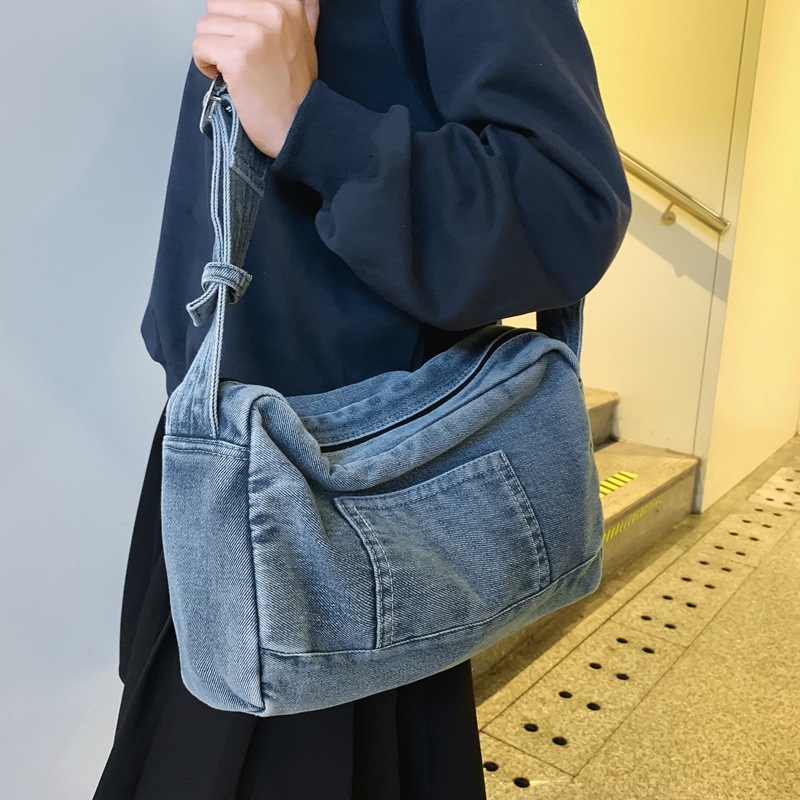 Japanese-style washed denim canvas bag, women's large-capacity crossbody bag, 2024 new style college student casual single-shoulder bag full figure