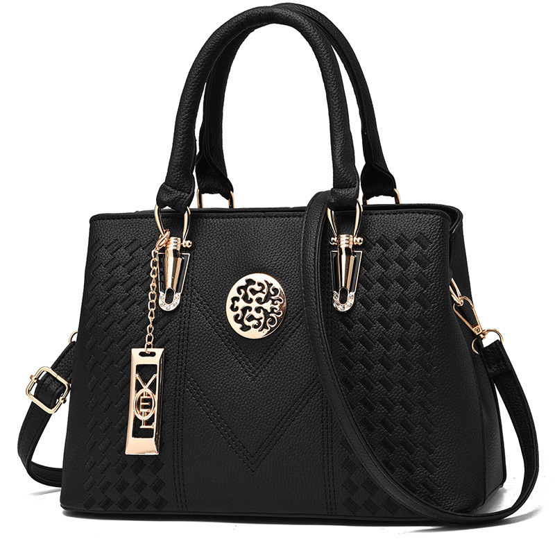 Cross-border women's handbag 2022 New Style Fashionable and trendy embroidered women's handbag, large-capacity single-shoulder crossbody bag for export full figure
