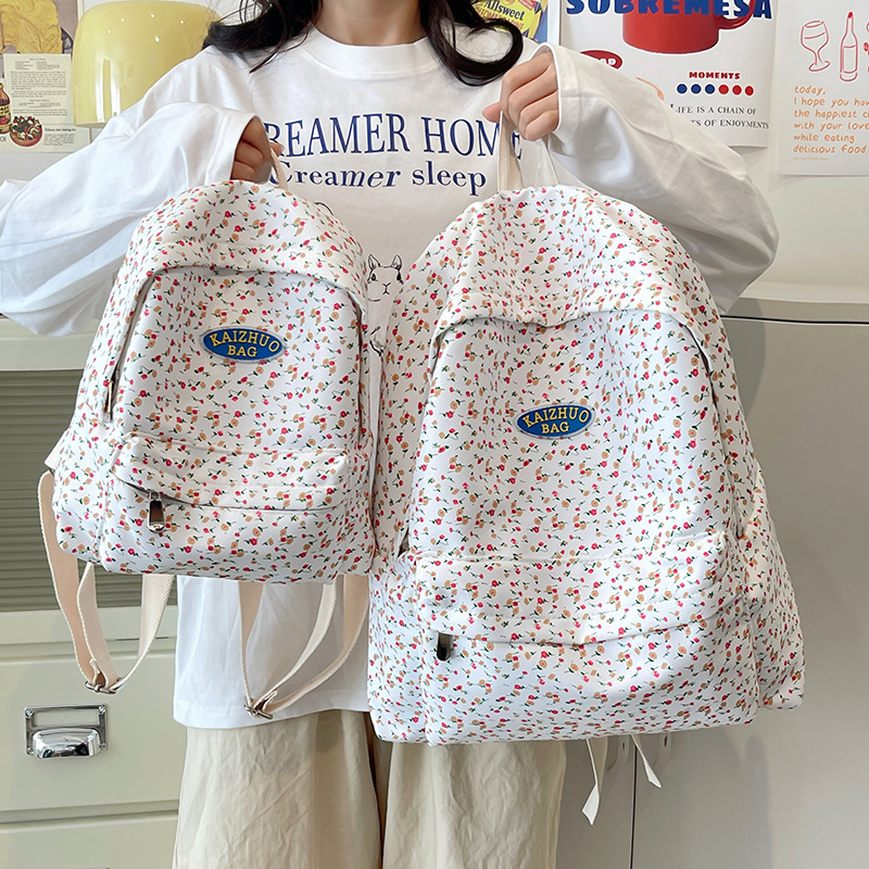 Cross-border, fresh, artistic, retro, Japanese-style, simple and casual student backpack, cute and lightweight, small flower schoolbag full figure