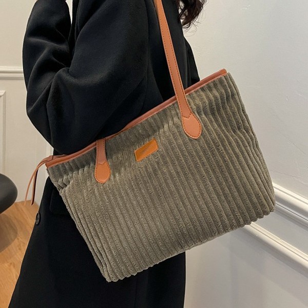 Corduroy large-capacity versatile 2024 winter new, niche and simple work commute hand-held shoulder tote bag for women full figure