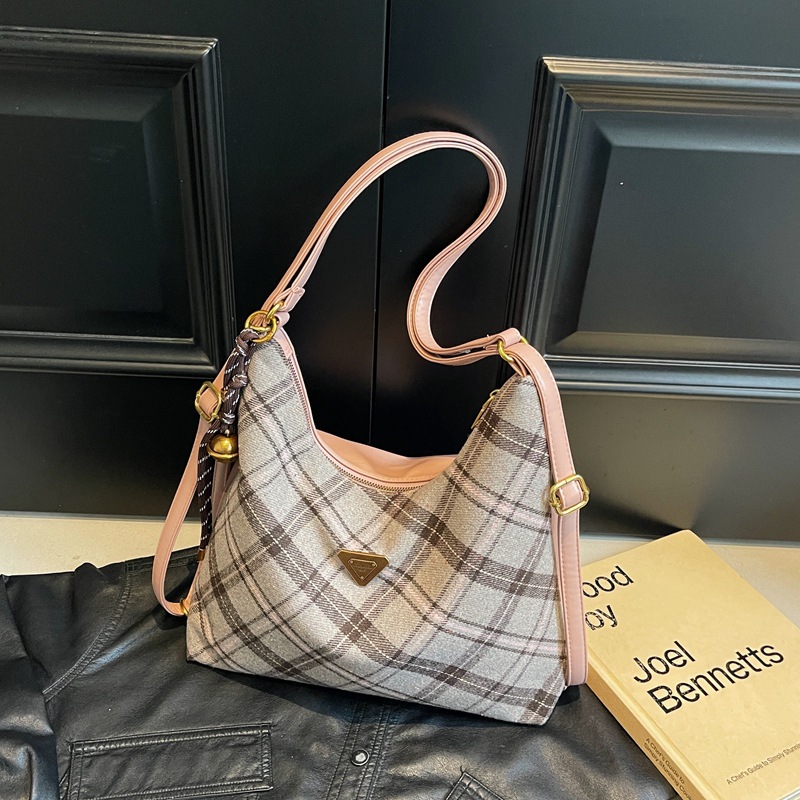 Retro and simple tote bag for women, new large-capacity commuter backpack, multi-functional casual single-shoulder bag, trendy backpack Specification drawing