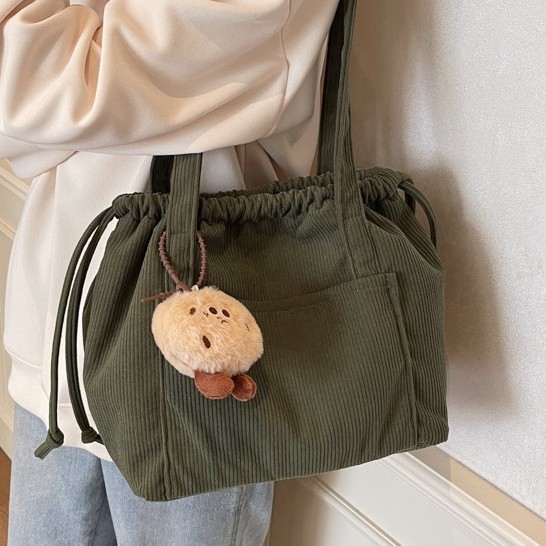 New casual 2024 autumn/winter single-shoulder bag for girls, large-capacity handbag, lightweight and versatile, laid-back style bucket bag full figure