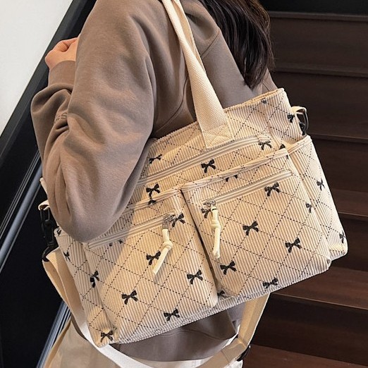 A large-capacity tote bag for work commuting, a new cross-border trendy and simple women's single-shoulder bag, a stylish and versatile bag for women full figure