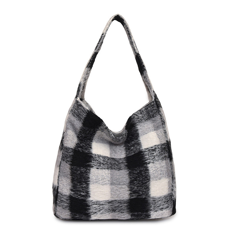 The 2024 winter new crossbody bag, single-shoulder bag, versatile hand-held woolen bucket bag, trendy and high-end casual women's bag Item Picture