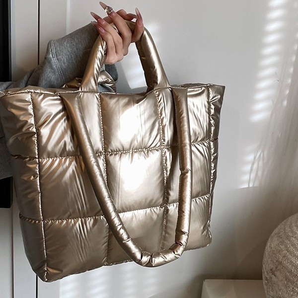High-end quality bag for women 2023 new large-capacity fashionable autumn and winter cotton-padded jacket single-shoulder bag with checkered commuter tote bag Specification drawing