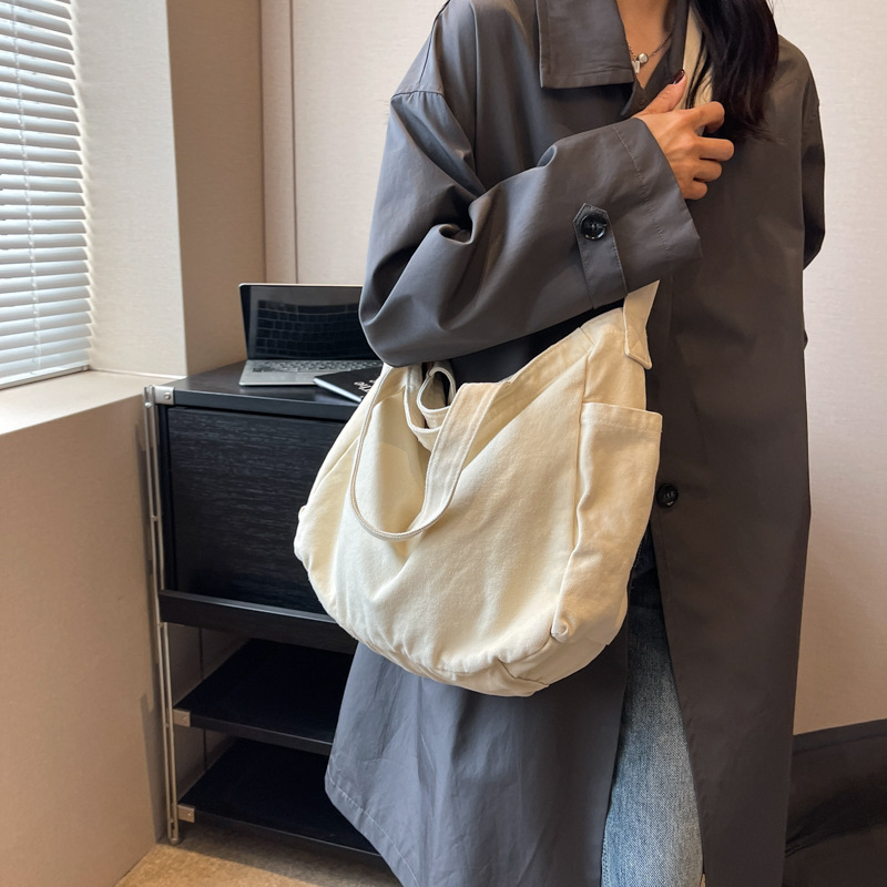 Washed canvas crossbody bag for men, Japanese streetwear brand, large-capacity single-shoulder bag, casual solid color, student fashion, postman bag for women details Picture