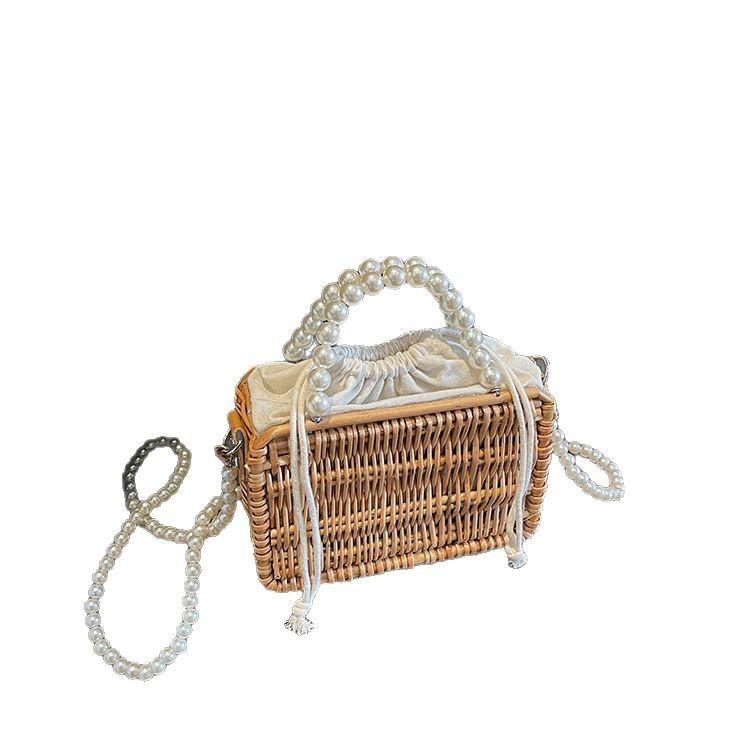 Pearl Bag for Women 2025 New style hand-woven handbag, ins straw and rattan crossbody bag, popular crossbody bag Item Picture