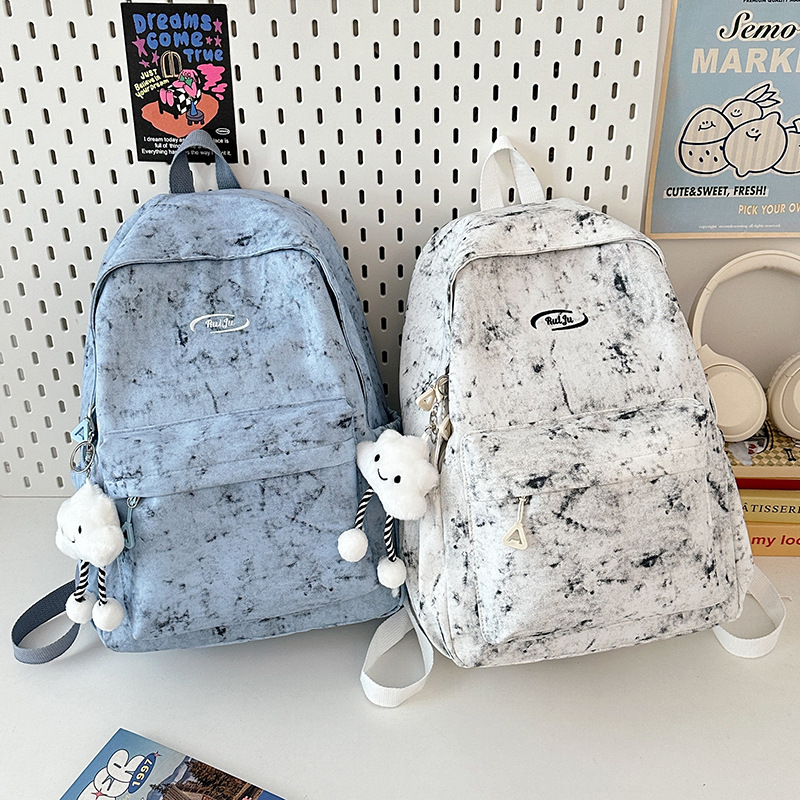 Schoolbag for female college students, high-end, niche street trend backpack, large-capacity, versatile backpack for junior high school and senior high school students full figure